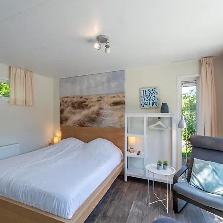 Charming Located Close To The Apartment Sint Maartensvlotbrug