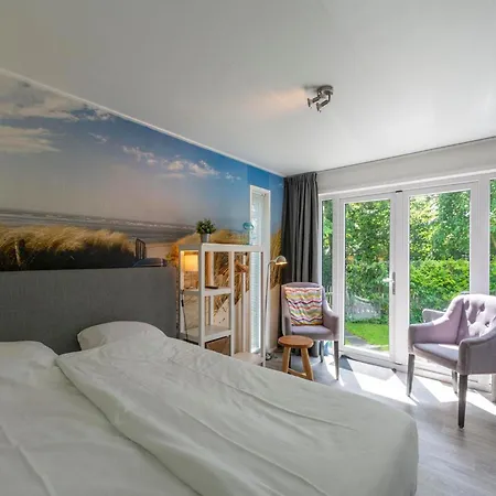 Apartment Charming Located Close To The Sint Maartensvlotbrug