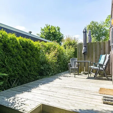 Chalet In Sint Maartenszee Near Beach And Forest Holiday home Sint Maartensvlotbrug
